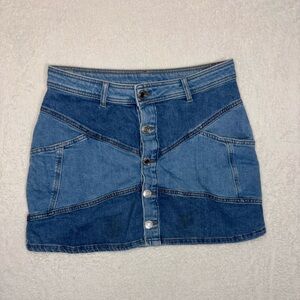 EUC! SO Two-Tone Denim Mini Skirt Boho Retro 90’s
Patchwork Summer Trend Size 13